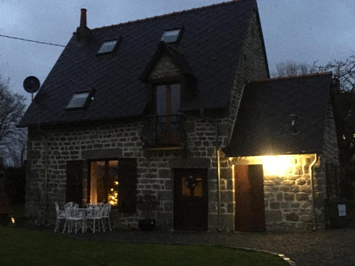 The Gingerbread House Cottage Beauficel エクステリア 写真
