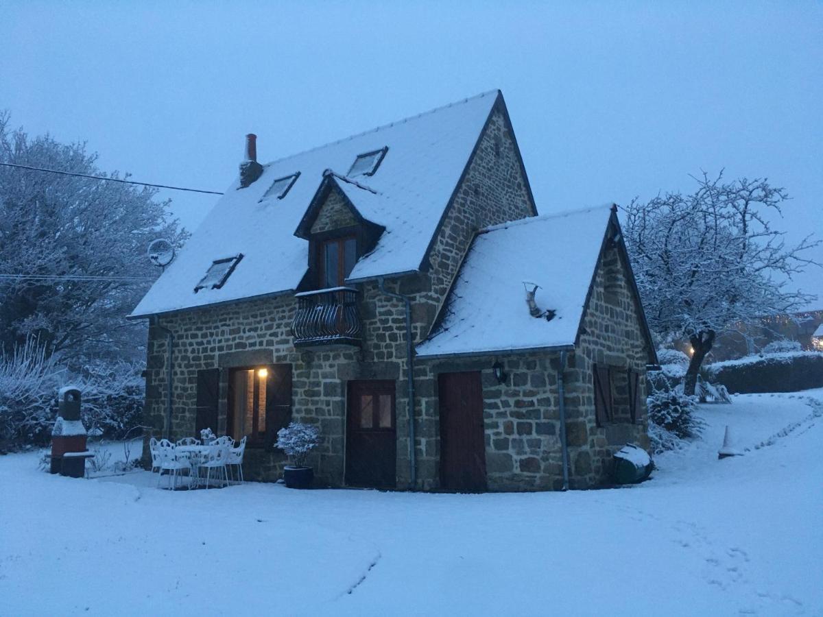 The Gingerbread House Cottage Beauficel エクステリア 写真
